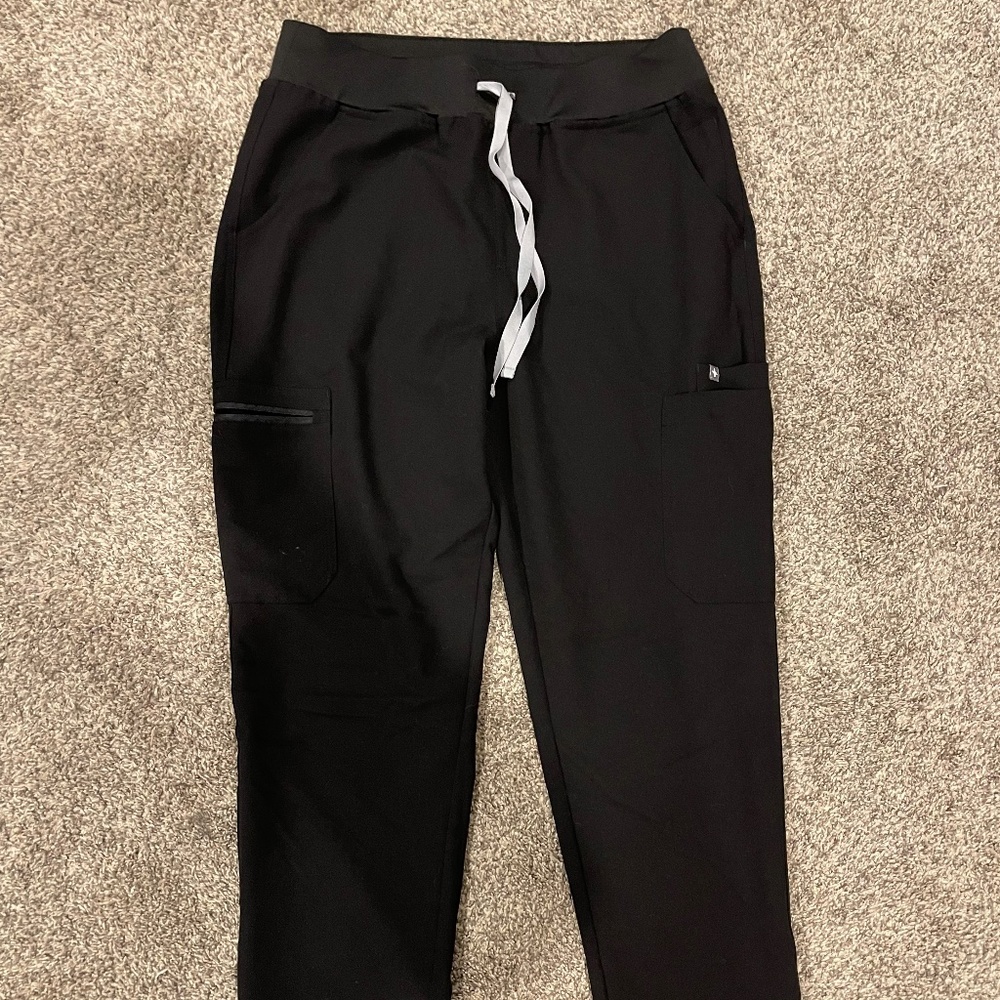 Figs Women's Black Yola™ High Waisted 2.0